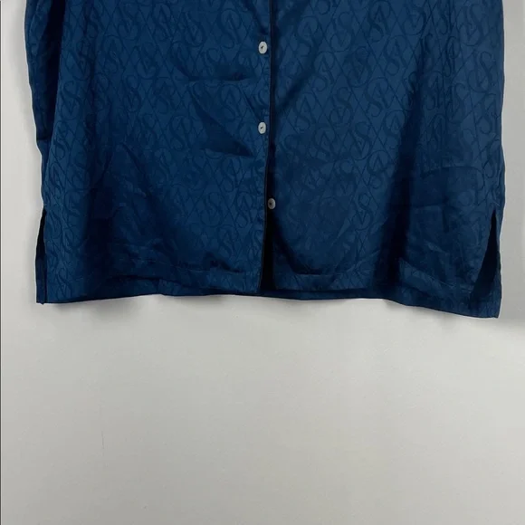 Victoria's Secret Satin 2 PC Short Pajama Set Women L Navy Blue Allover VS Logo - Picture 2 of 10